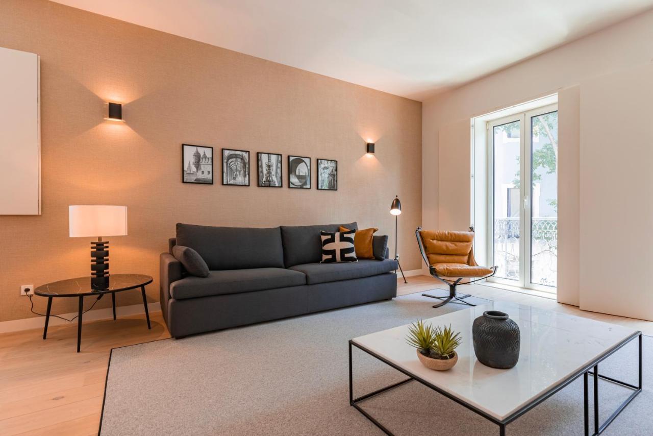 Liberdade Elegance W/Rooftop Pool By Lovelystay Lisbon Bagian luar foto