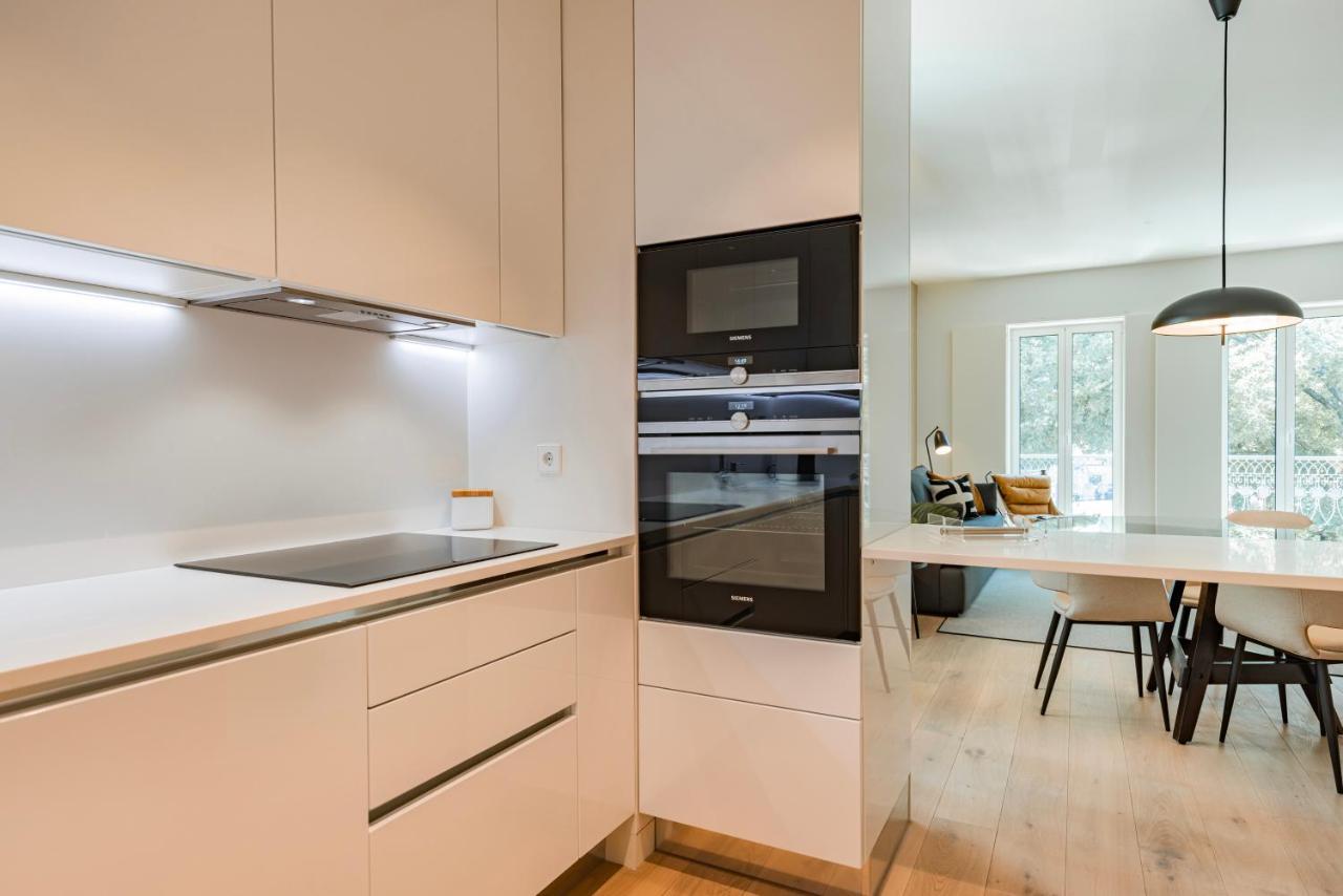 Liberdade Elegance W/Rooftop Pool By Lovelystay Lisbon Bagian luar foto
