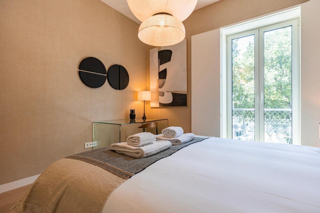 Liberdade Elegance W/Rooftop Pool By Lovelystay Lisbon Bagian luar foto